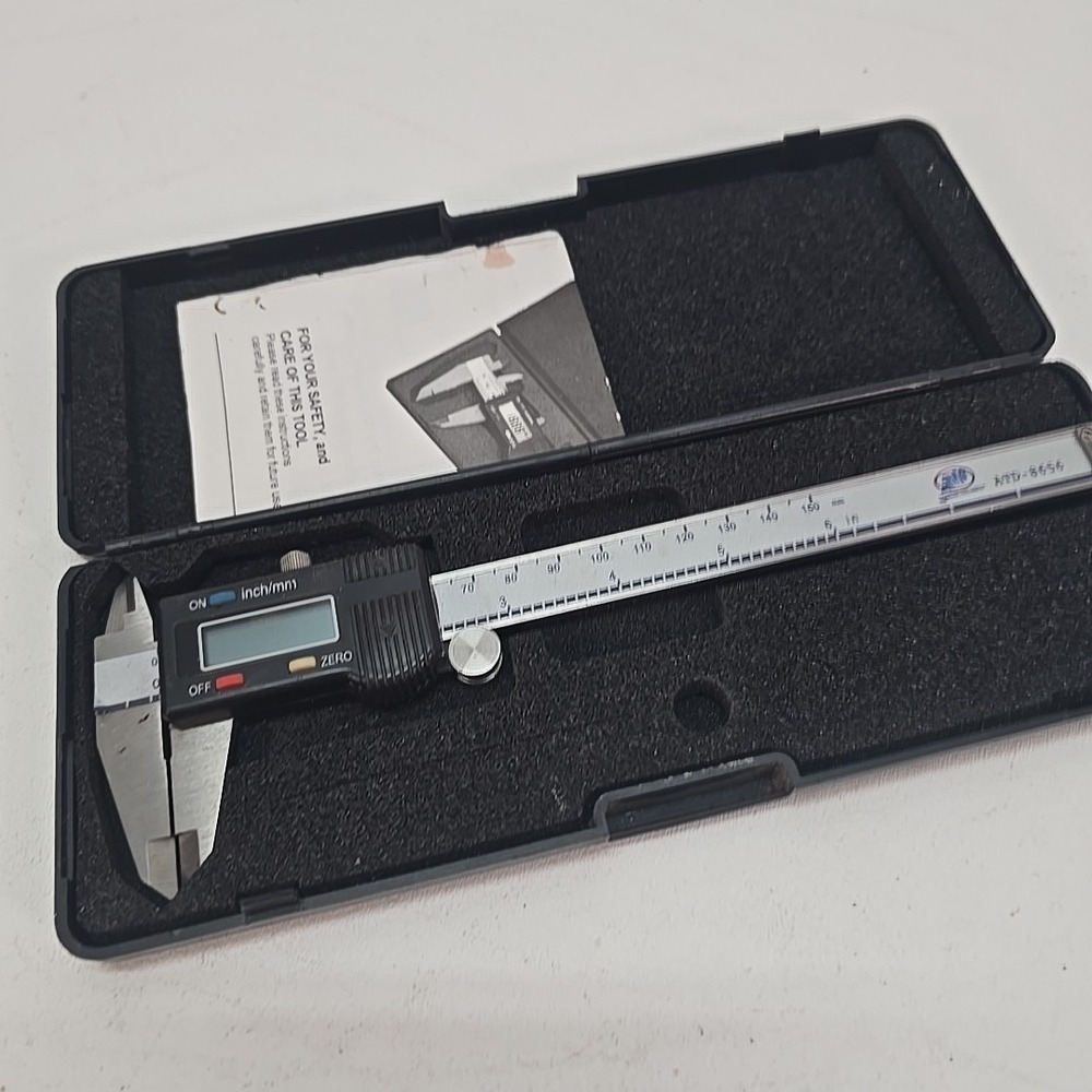ATD-8656‎ CALIPER 6" DIGITAL SAE/METRIC ELECTRONIC Needs Battery